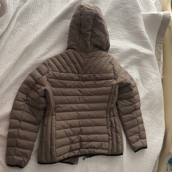 Unused Michael Kors jacket - Picture 3 of 6